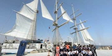 INS Sudarshini welcomes over 500 members of Indian diaspora on board at Oman’s Salalah