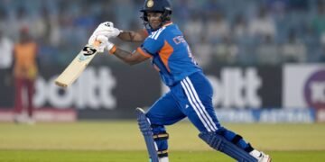 1st T20I: Deepti, Niki knocks rescue India from 19/4, beat Zimbabwe by four wickets (ld)