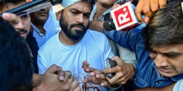 Delhi Police invoke ‘prohibitory’ orders to stop CJP’s Tiranga Yatra; founder Dipke, student activist Neha Bora detained (Lead)
