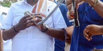 Comment on PM Modi: AICC chief Kharge showed pettiness despite seniority in public life, says Kumaraswamy
