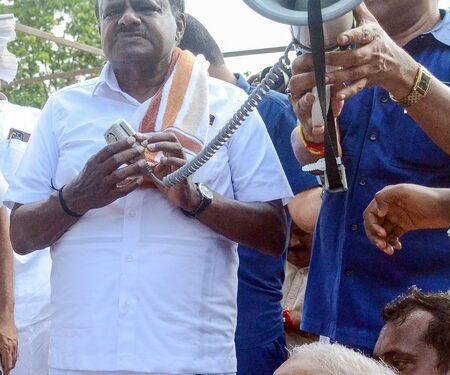 Congress infighting behind sting operation, alleges Kumaraswamy (LD)