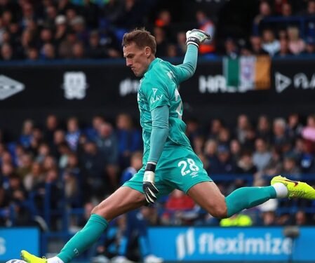 ‘We can frustrate Man City,’ says Ipswich goalkeeper Walton ahead of Premier League clash