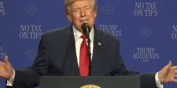 Trump warns Democratic victory in midterm elections could undo his gains