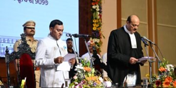Braj Mohan Ram takes oath as Odisha Governor at Lok Bhavan