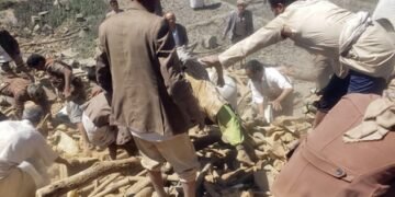 Yemen: 25 killed, 30 injured in missile attack on military camp
