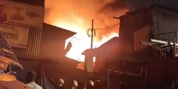 Several shops gutted in devastating fire in Kolkata; no casualties reported