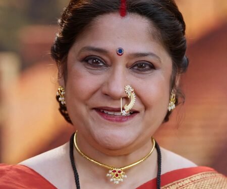 Renuka Shahane recalls Madhuri Dixit asking if she was sure about Ashutosh Rana while they were dating
