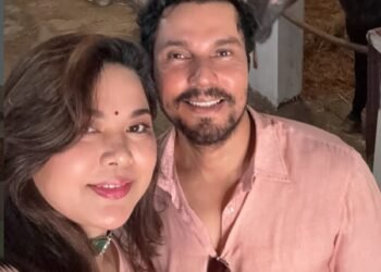 Randeep Hooda & Lin Laishram celebrate their first Dussehra & Ashwa Pooja with daughter Nyomica