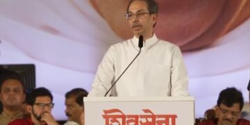 Uddhav Thackeray calls for regime change, targets Maha govt over agrarian crisis & law and order