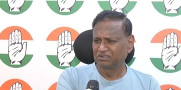 Cockroach effigy row: Congress, BJP accuse CJP of being AAP’s youth wing