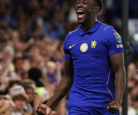 Chelsea push me to improve every year and win titles: Welbeck