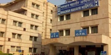 CBI nabs Delhi hospital medicine specialist, contractual supervisor in Rs 1 lakh bribery case