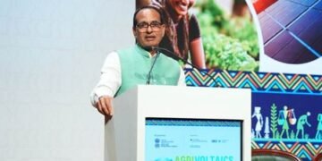 Integrating agriculture with solar power will increase farmers’ incomes: Shivraj Singh Chouhan