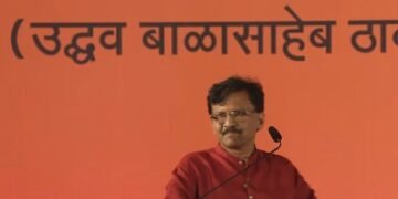 Sanjay Raut urges CM Fadnavis to freeze Thane data centre project over environmental and resource concerns