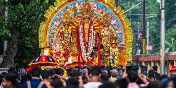 Over 700 Durga idols immersed in Hooghly river till 7 p.m.