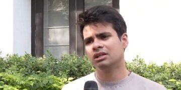 Despite my cooperation, Bikaner House removed all 70 photographs without explanation: Raihan Vadra