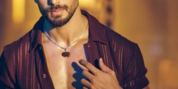 Tiger Shroff’s mother Ayesha shares a video of his son’s arms with burn marks