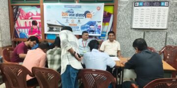Kolkata Metro registers record footfall during Durga Puja