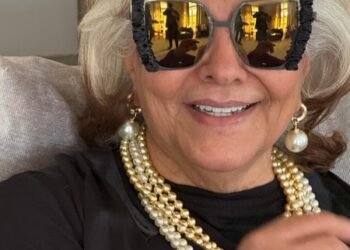 Hrithik Roshan wished ‘mama’ Pinkie Roshan as she turns 73: There is nobody like you