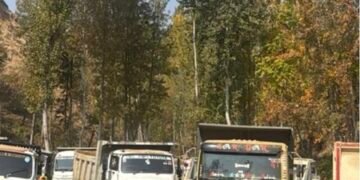 J&K’s Pulwama police seize 23 trucks, excavator in operation against illegal mining