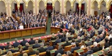 EU leaders highlight stronger ties with Hungary