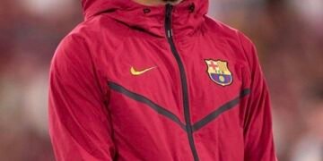Barcelona defender Kounde fails to train just two days ahead of ‘Clasico’