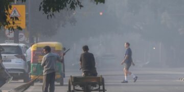 Delhi’s air quality remains poor for third consecutive day; authorities step up anti-pollution measures