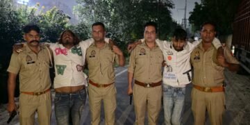 Ghaziabad: Police engage in encounter with fraud, robbery suspects; two arrested