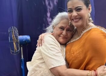 Kajol shares joyful moments with Jaya Bachchan & Tanuja at Durga Puja, Nysa & Yug serve bhog