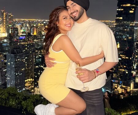 Neha Kakkar calls Rohanpreet Singh her ‘ache karmas ka phal’ on 6 years of marital bliss