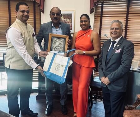 Indian envoy calls on Antigua and Barbuda PM, discusses ways to enrich bilateral ties