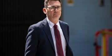 UK PM Burnham calls for ‘honest discussion’ on restoring free movement with EU