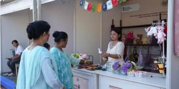 National handicrafts, handloom products Mela draws big crowds in Guwahati