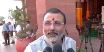Congress a gathering of ‘mad people’, led by Kharge and Rahul: Nishikant Dubey