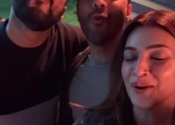 Kriti Sanon reunites with her ‘Bhediya’ co-star Varun Dhawan: Stay Tuned