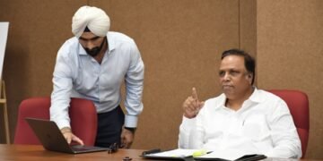 Halt construction work one day a week in Mumbai: Maha Minister to BMC