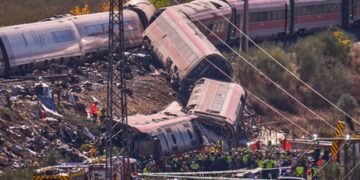 Spanish PM declares 3 days of national mourning after deadly train collision