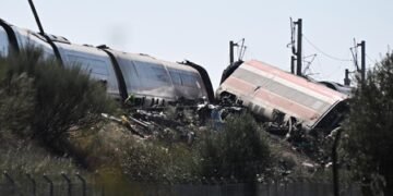 Two South Koreans killed in Spain train crash; Prez Lee offers condolences