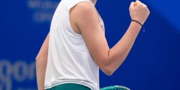 Mia Pohankova stuns Osaka in biggest win of career in Tokyo