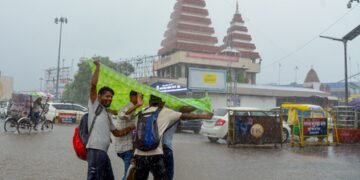 Cyclone Arnab puts two Bihar districts on red alert; weather warnings issued for others