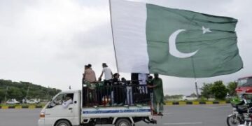 Pakistan’s civil service revamp promises change, but history offers cautionary tale