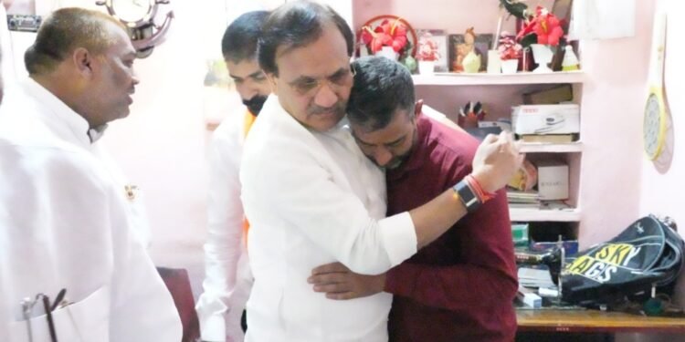 Bhagwant Khuba vows to fight for justice in Sudarshan Ratkale death case