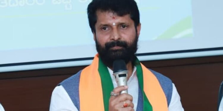 ‘File case against CM for false allegations’: Dr Ravi C.T.