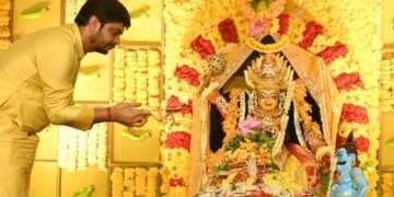 Navaratri Festivities: Avadhoota Vinay Guruji Performs Special Devi Puja