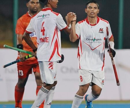 CHL 2026: Mainpat Titans beat Bailadila Bulls 3-1; to face Sanskardhani Strikers in final